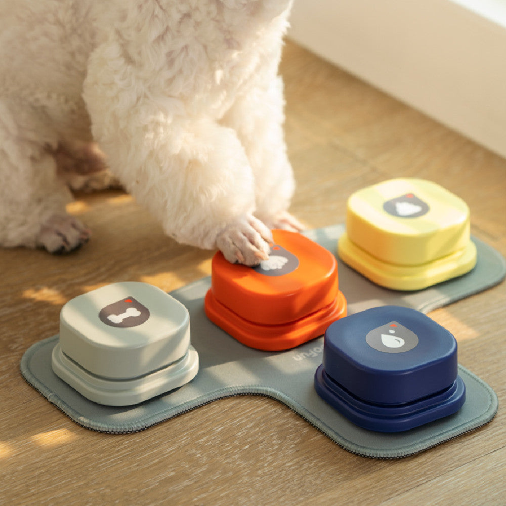 Recordable, Easy-to-Use Talking Toy for Dogs and Cats, Interactive Pet Communication Buttons in 4 Colors