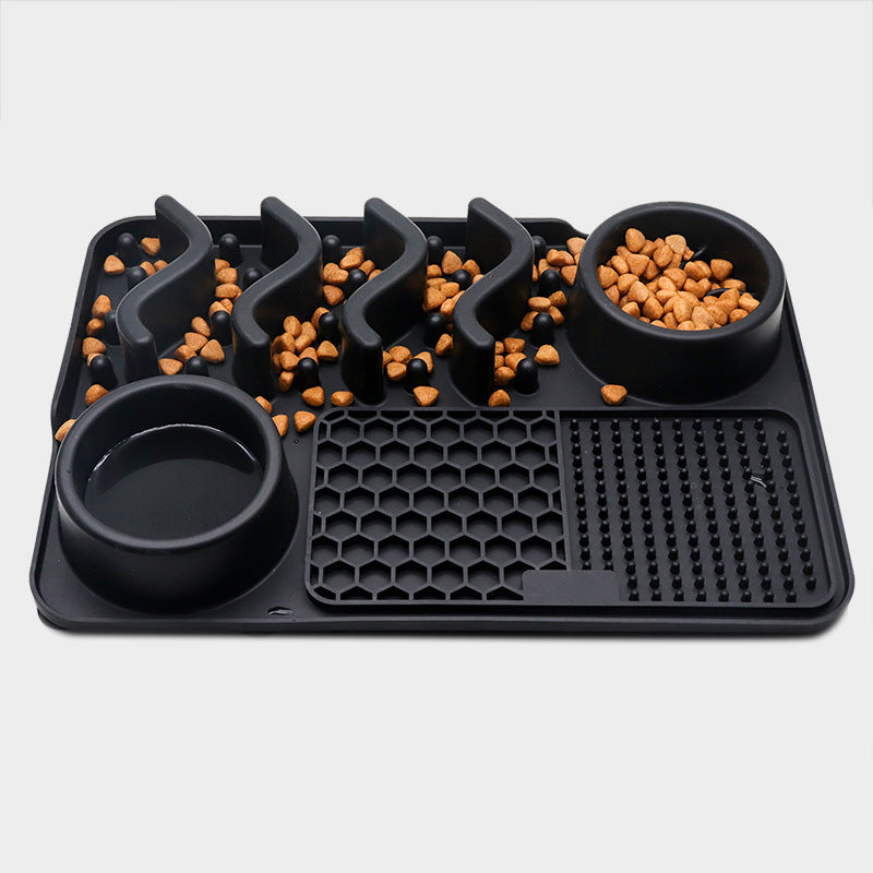 Multifunctional Silicone Pet Licking Mat: Enhance Your Pet’s Health with Slow-Feeding Technology