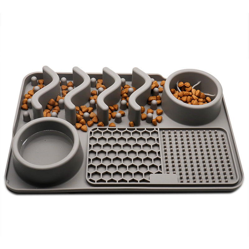Multifunctional Silicone Pet Licking Mat: Enhance Your Pet’s Health with Slow-Feeding Technology