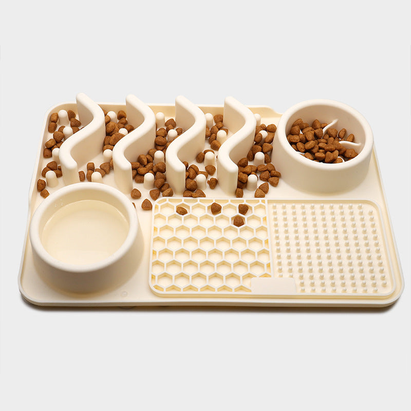 Multifunctional Silicone Pet Licking Mat: Enhance Your Pet’s Health with Slow-Feeding Technology