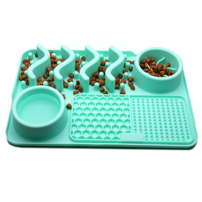 Multifunctional Silicone Pet Licking Mat: Enhance Your Pet’s Health with Slow-Feeding Technology